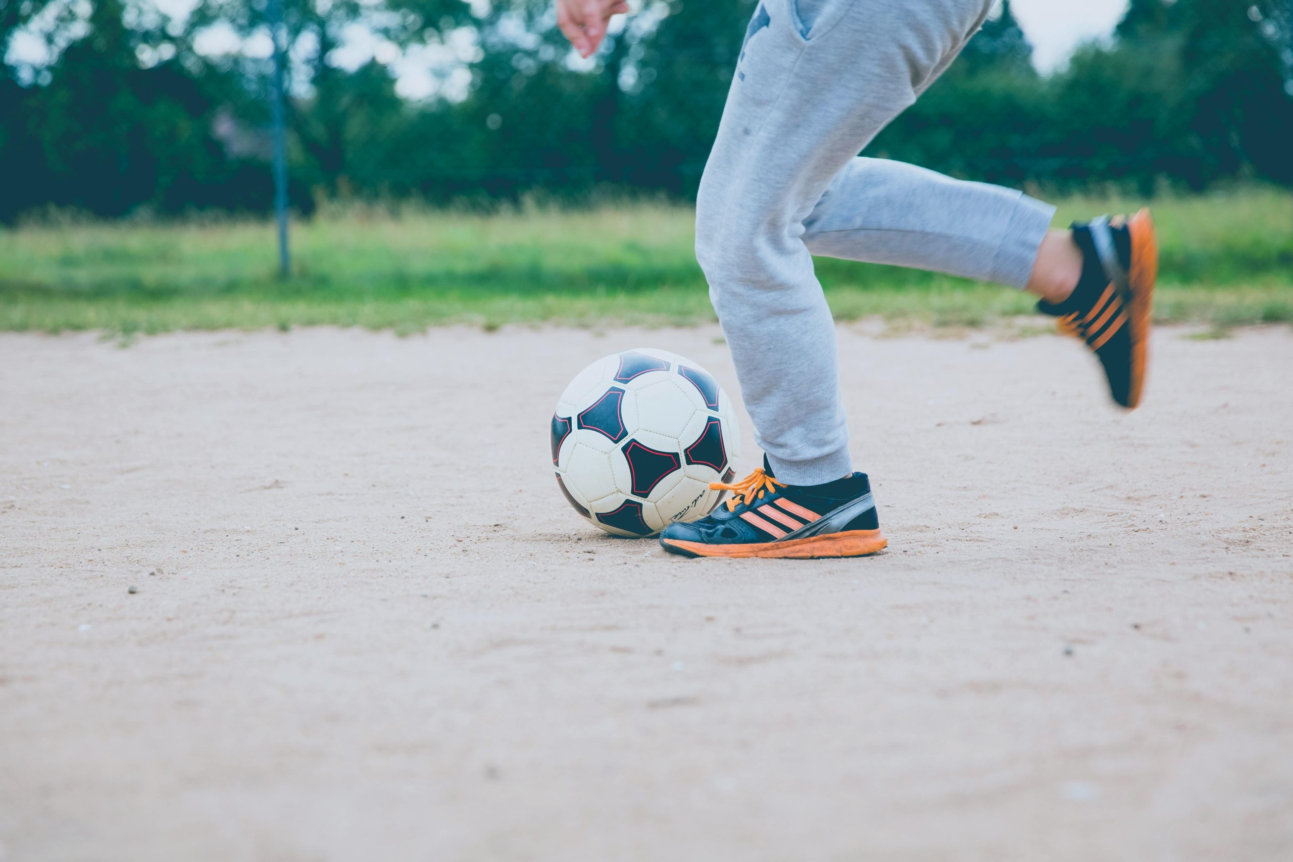 サッカーノートでフィジカル能力の成長を記録する方法
